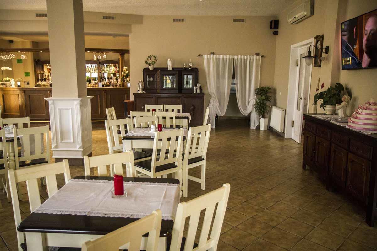 Kąkolewo Gosciniec U Kowolki酒店 外观 照片