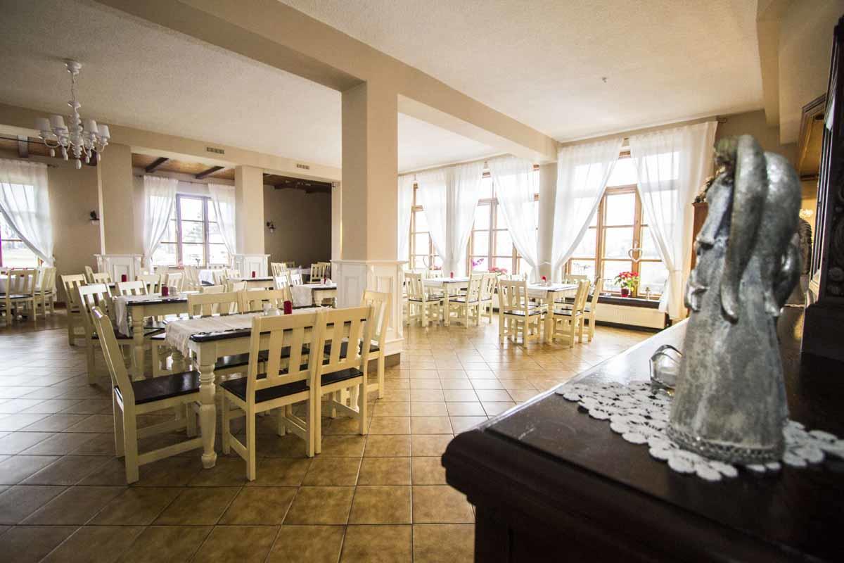 Kąkolewo Gosciniec U Kowolki酒店 外观 照片